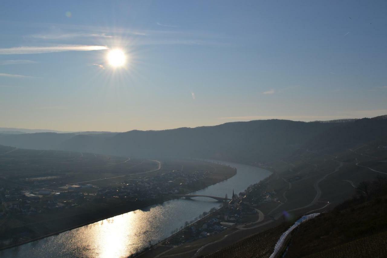 Weingut Mathy-Schanz Osann-Monzel Buitenkant foto